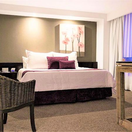 Nehotel Nueva Estancia ليون المظهر الخارجي الصورة