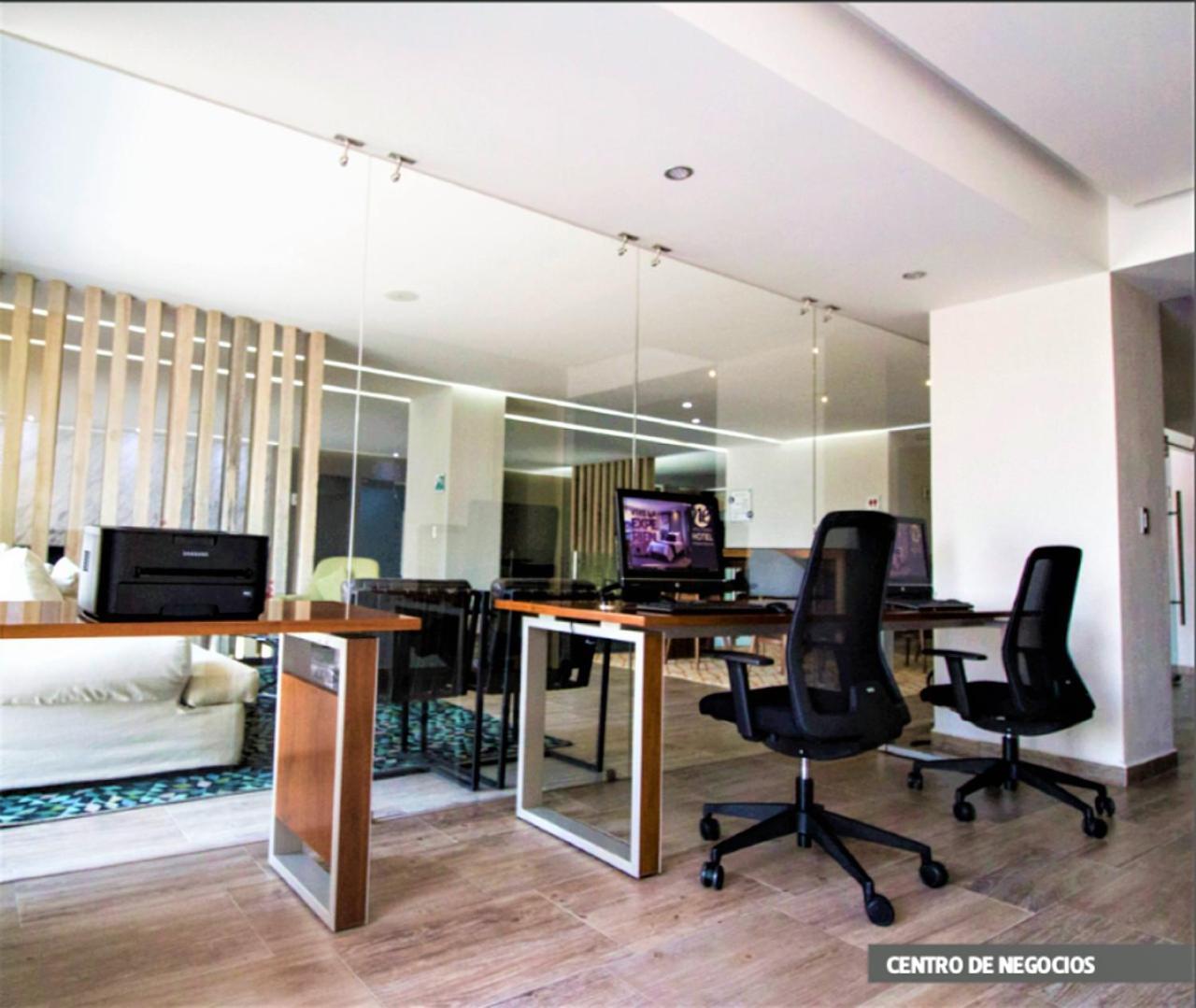 Nehotel Nueva Estancia ليون المظهر الخارجي الصورة
