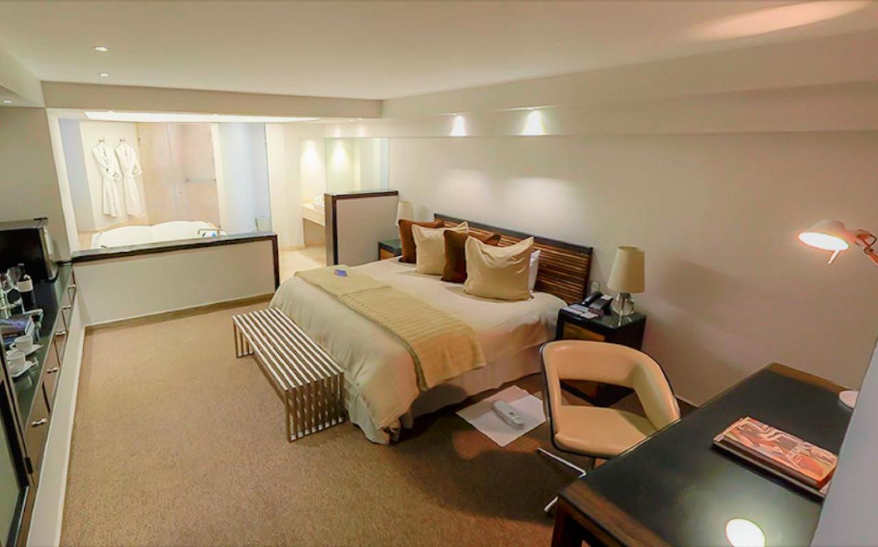 Nehotel Nueva Estancia ليون المظهر الخارجي الصورة