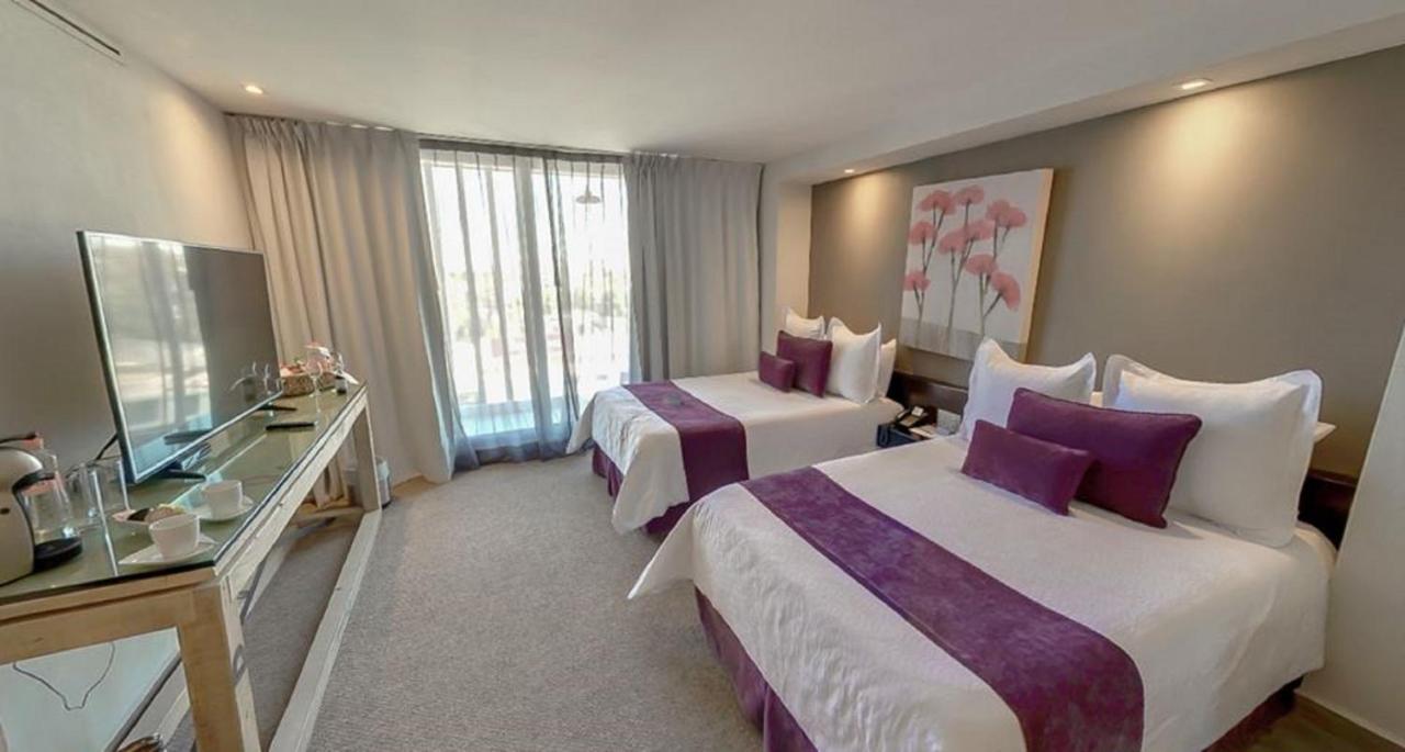 Nehotel Nueva Estancia ليون المظهر الخارجي الصورة